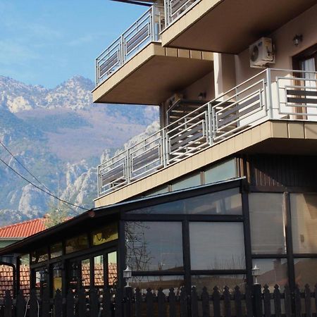 Guesthouse Alexandros Pýli 外观 照片