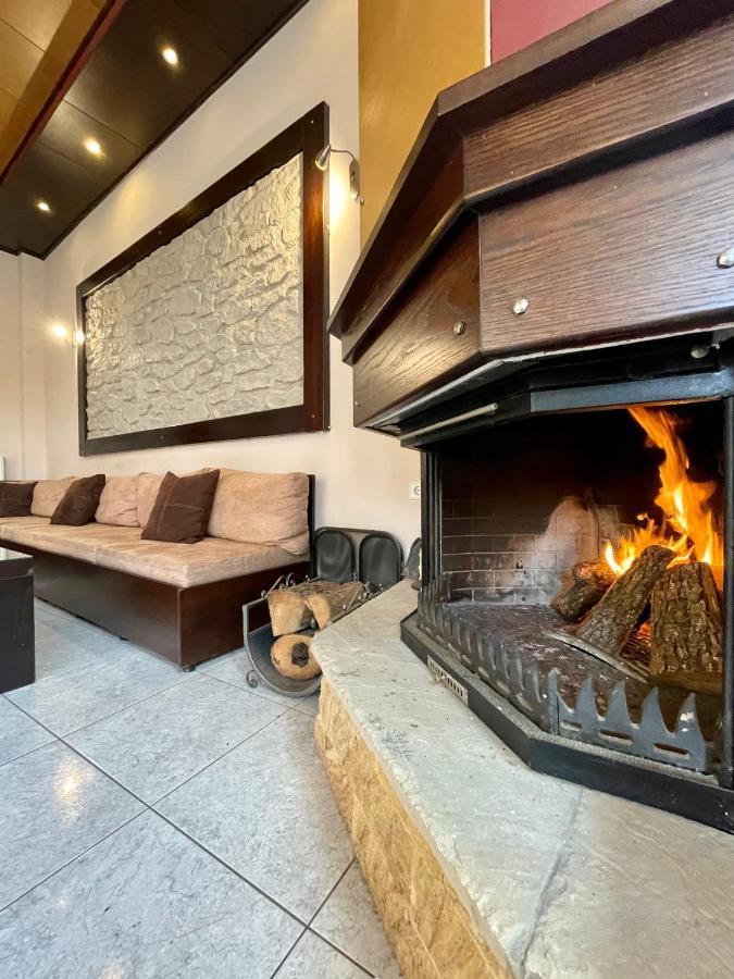 Guesthouse Alexandros Pýli 外观 照片